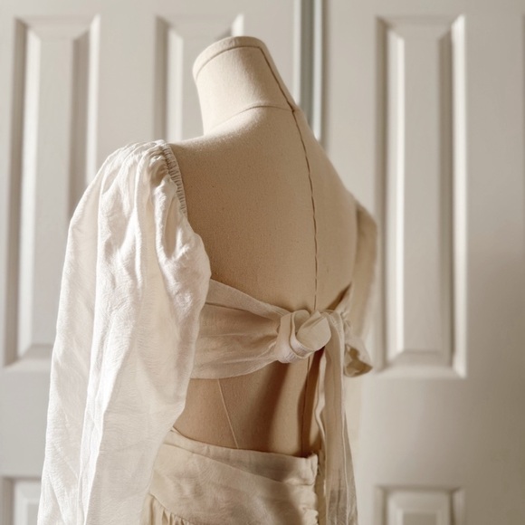 Topshop Twist Cut Out Mini Tea Dress in Ivory with Long Balloon Sleeves Size M - Picture 4 of 10